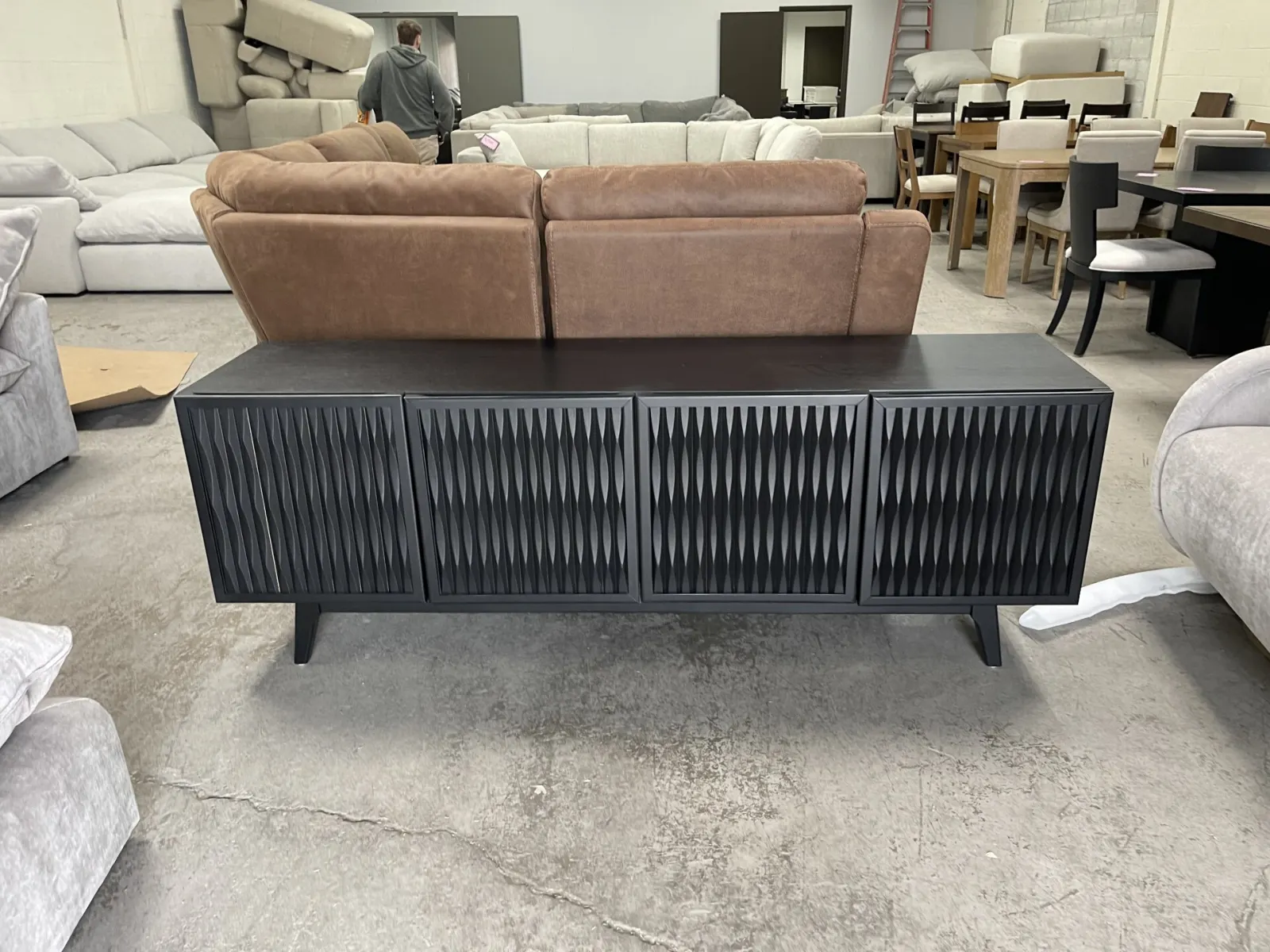 Del Rey Oaks 74" Accent Console