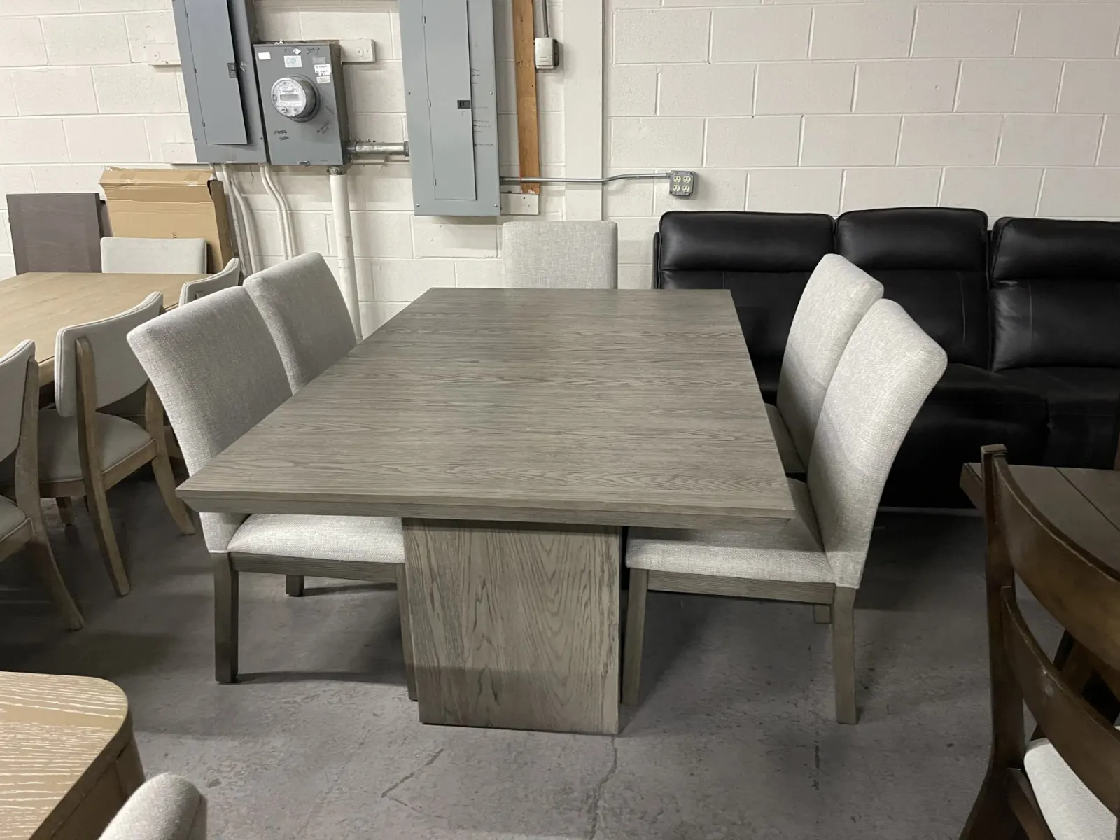 Goodwin 7-piece Dining Set
