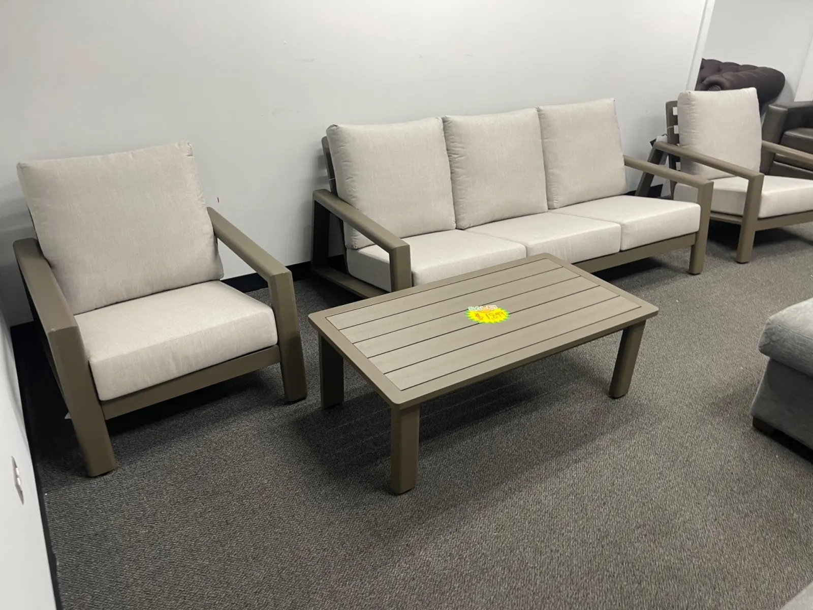 Henredon Arlow 4-piece Outdoor Patio Seating Set