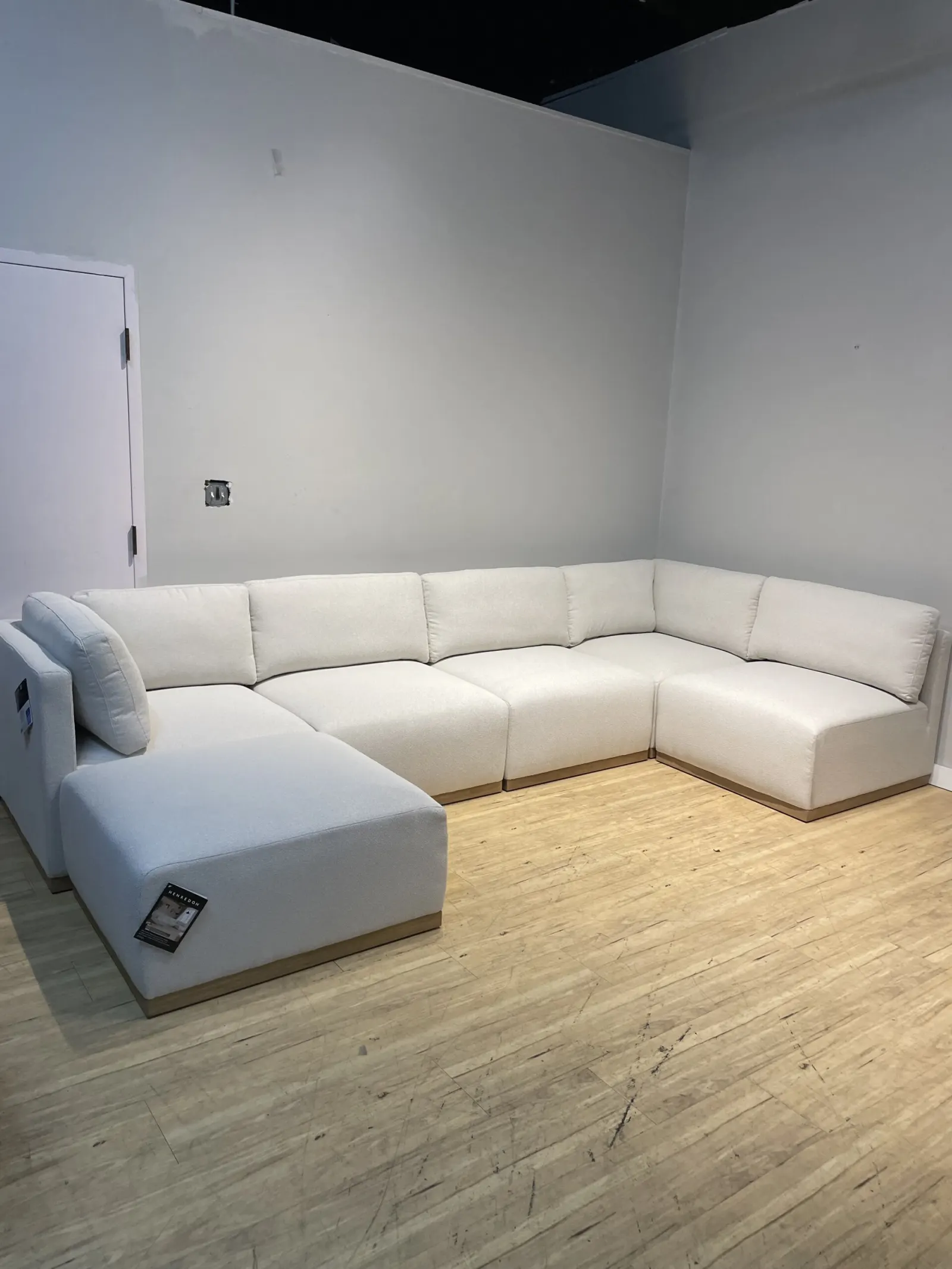 Henredon Murphy Fabric Modular Sectional with Ottoman, Cream