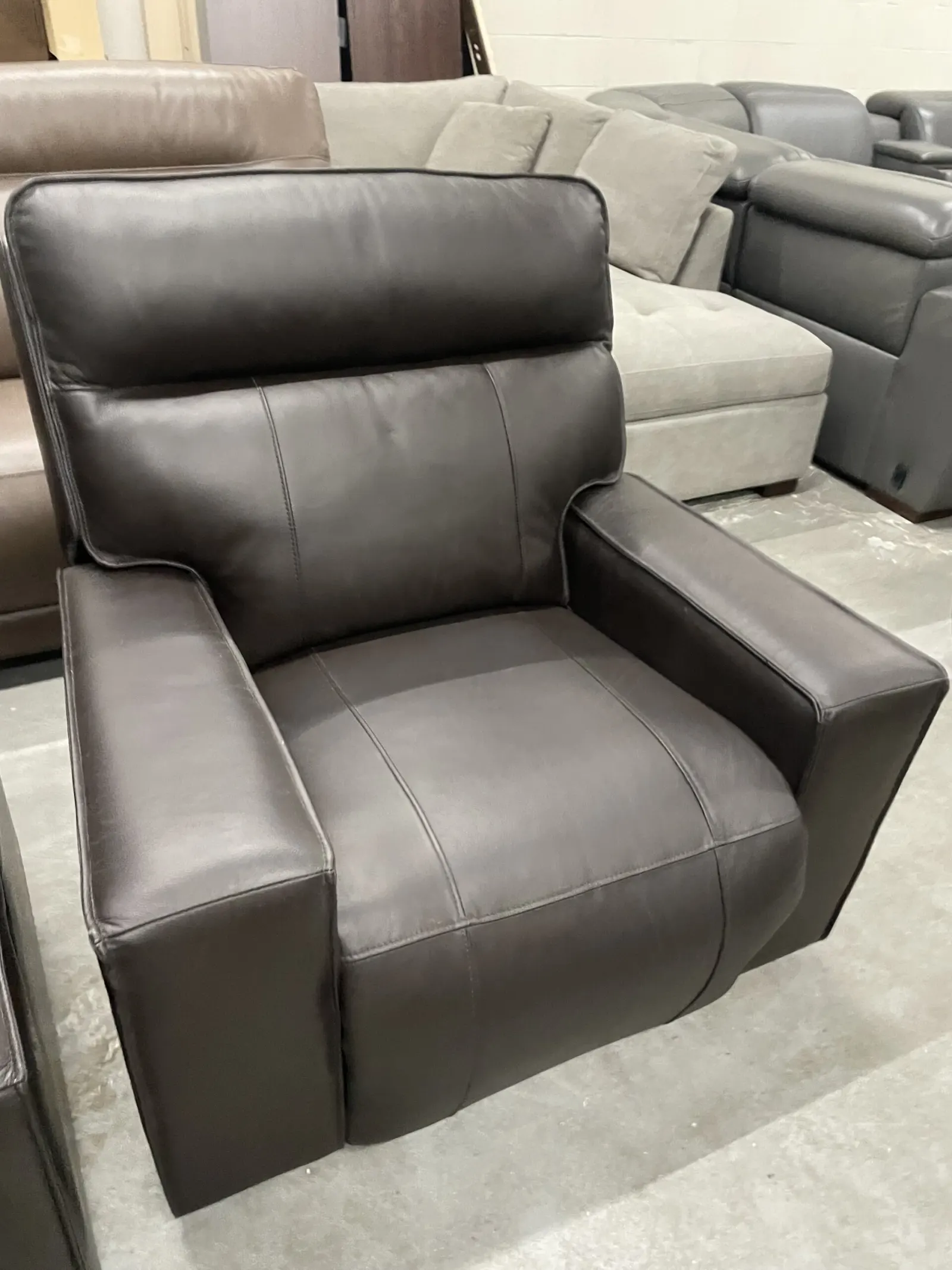 Kellan 3 Piece Leather Power Reclining Set - Image 6