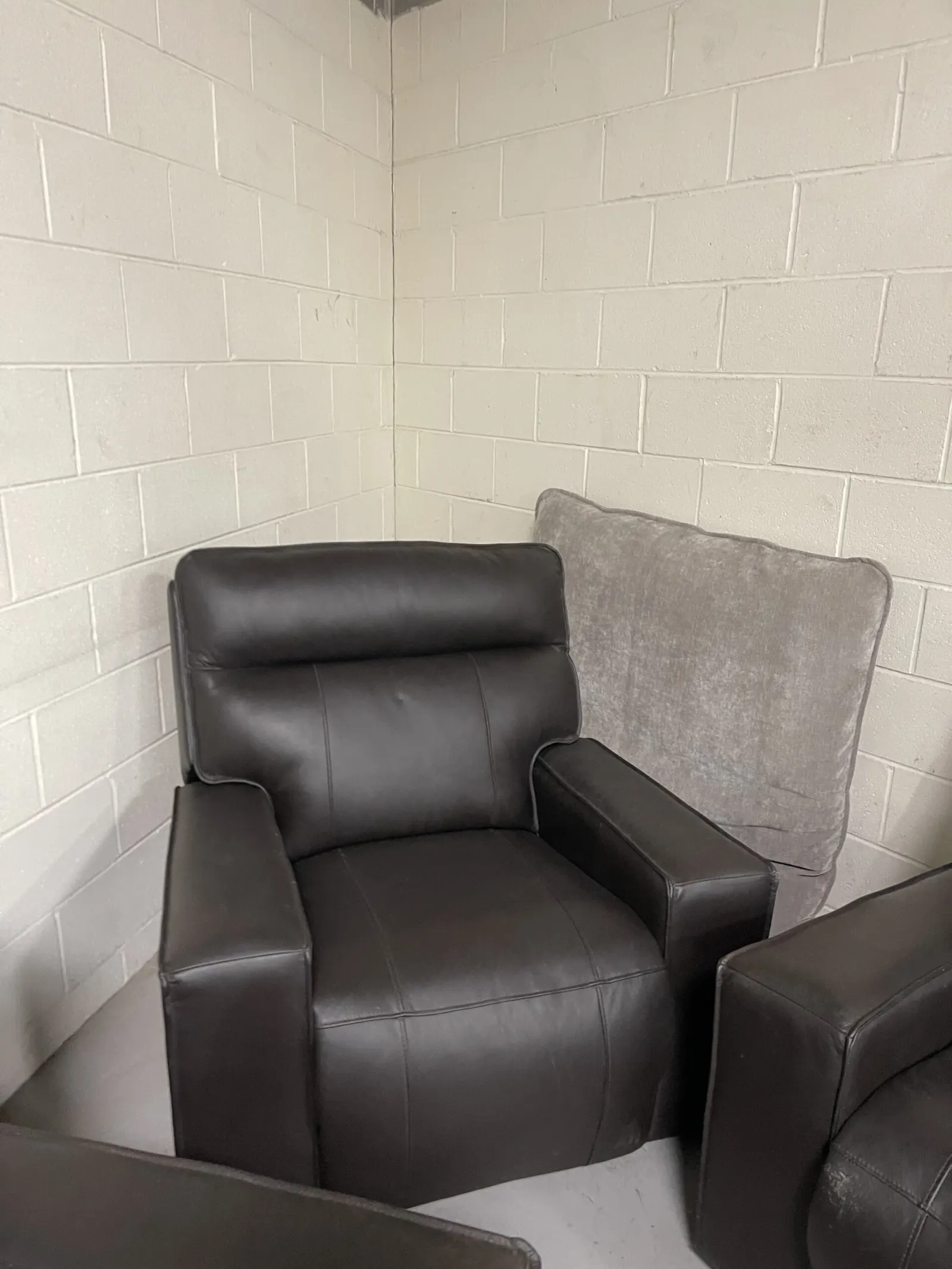 Kellan 3 Piece Leather Power Reclining Set - Image 12