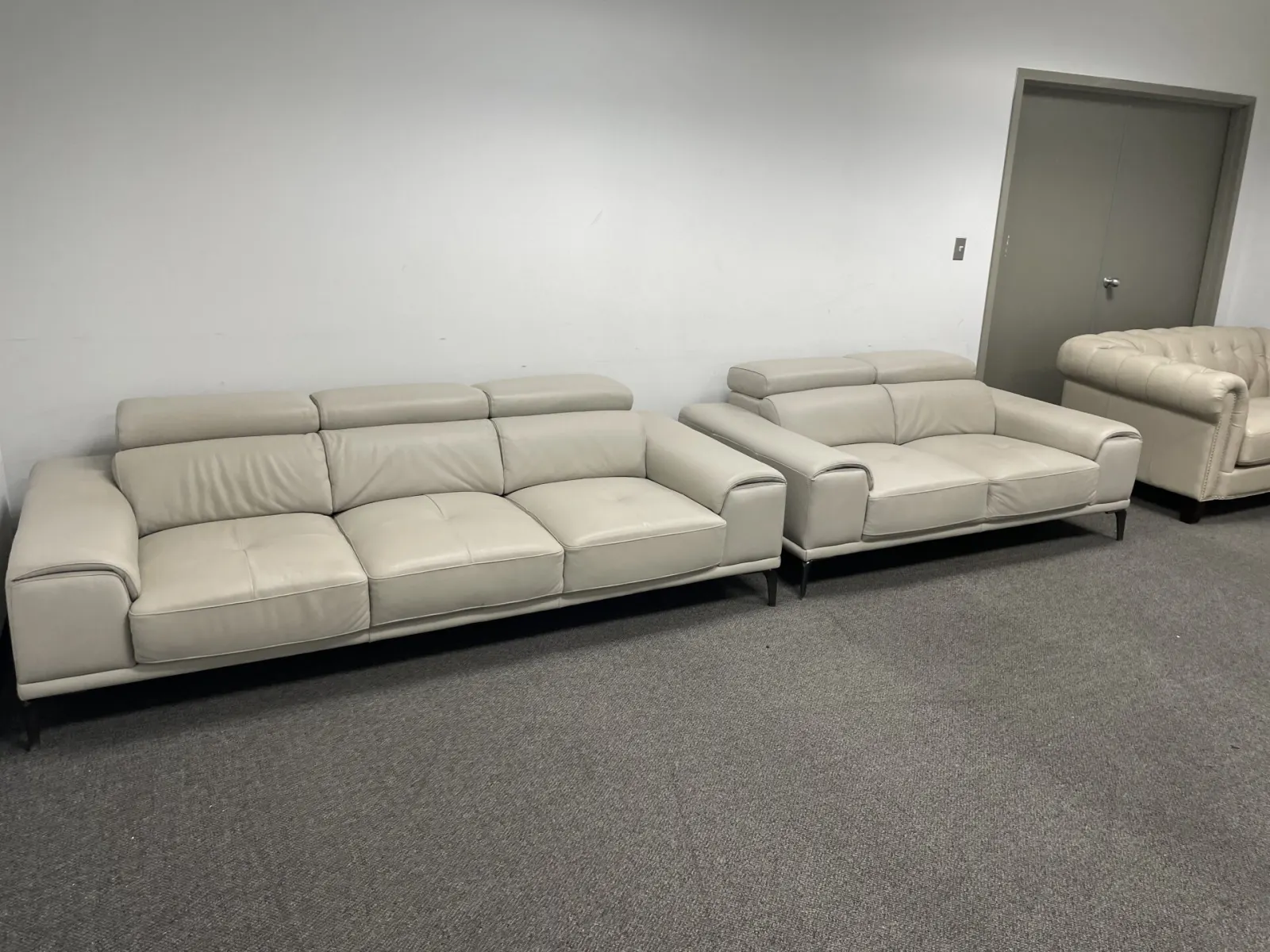 Kimora Top Grain Leather Sofa And Loveseat Set - Image 12