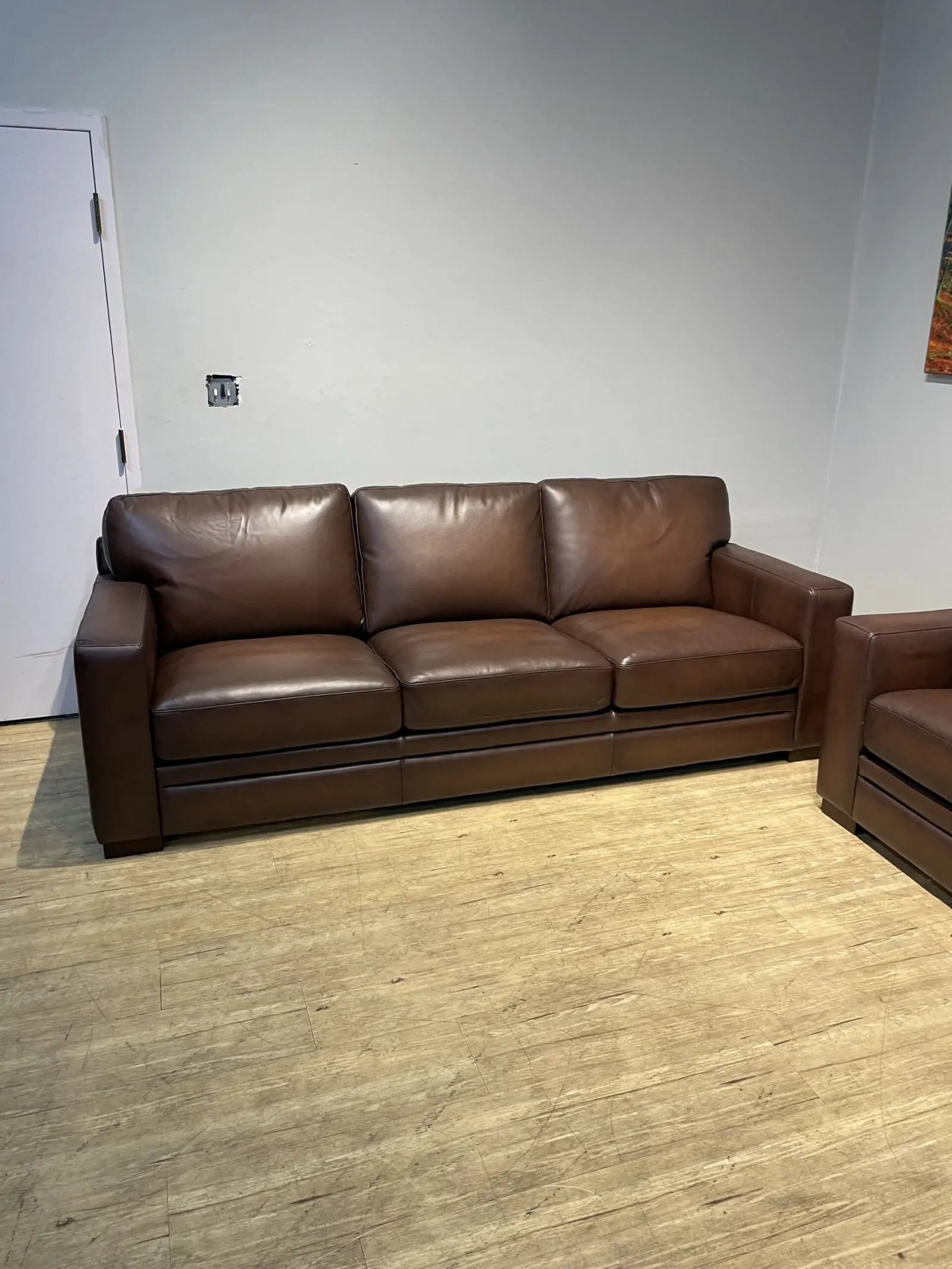 Luca 2 Piece Top Grain Leather Set Sofa And Chair - Image 6