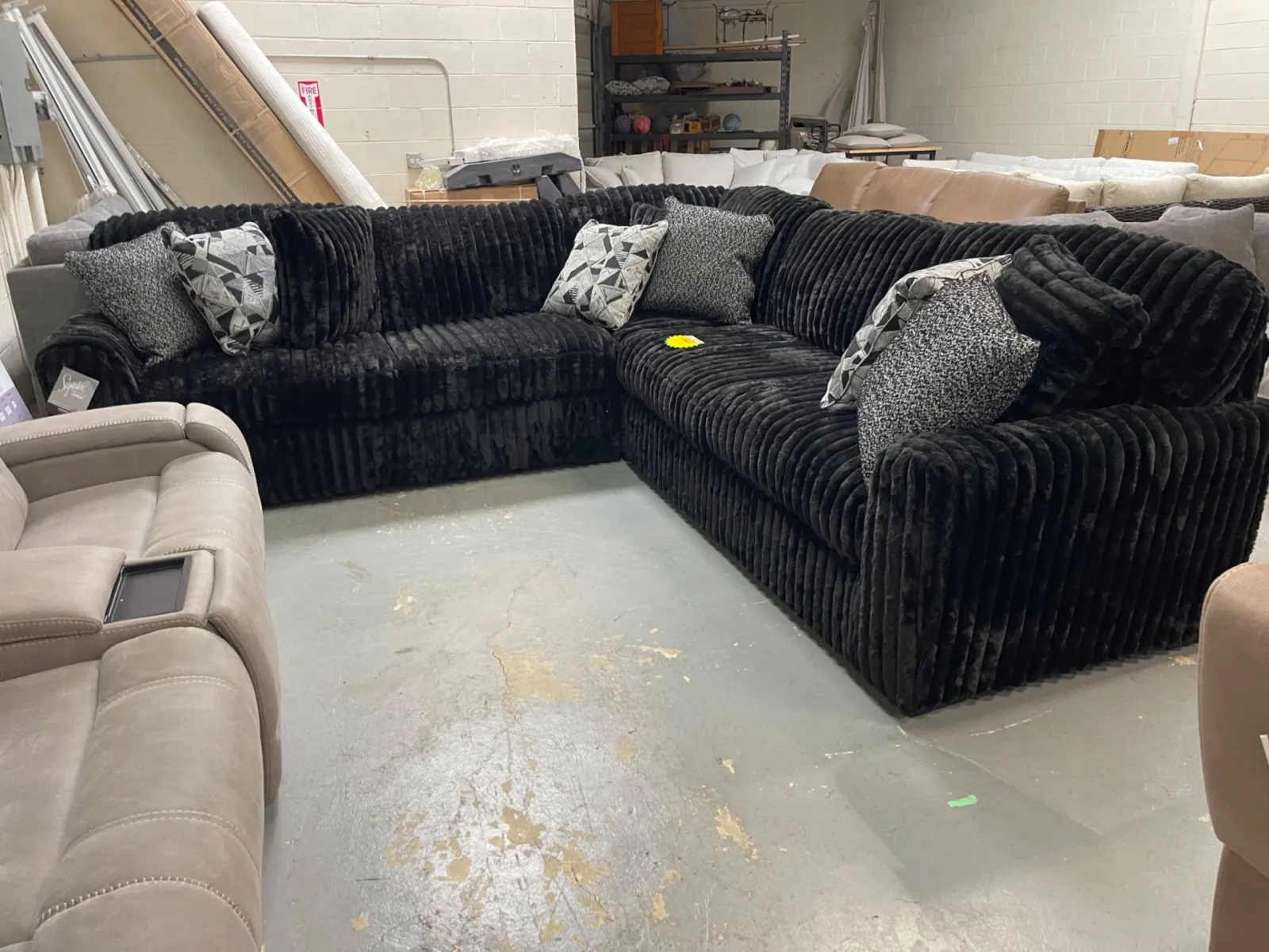 Midnight-Madness 3-Piece Sectional
