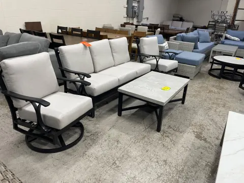 SunVilla Abington 4-piece Outdoor Patio Seating Set