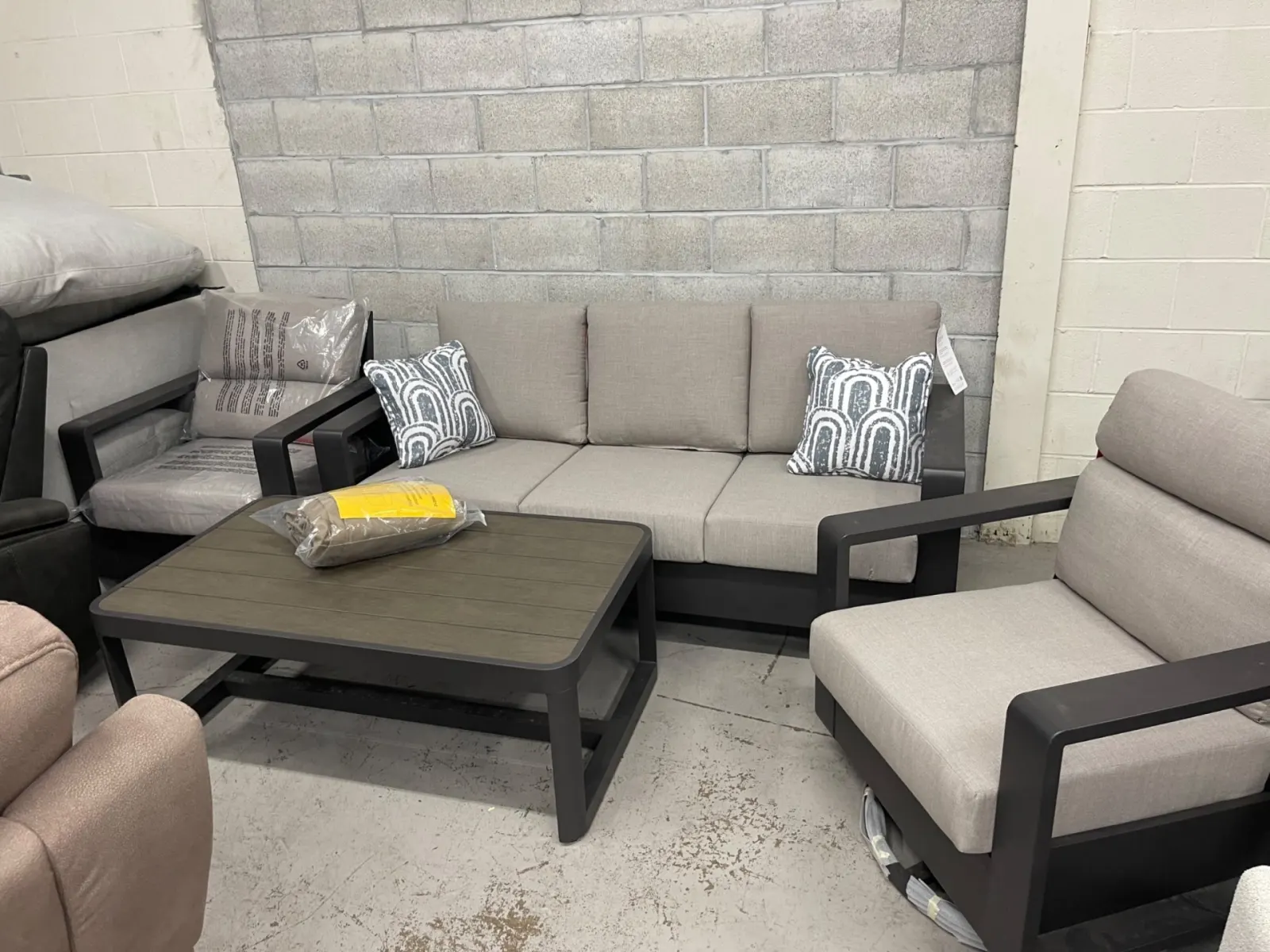 SunVilla Alden 4-piece Outdoor Patio Seating Set
