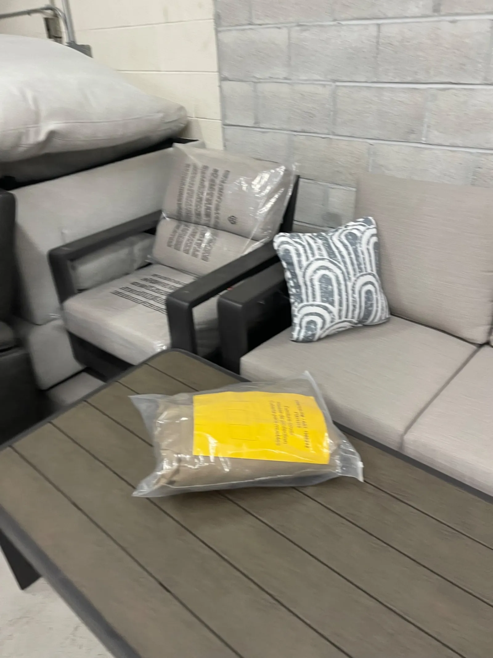 SunVilla Alden 4-piece Outdoor Patio Seating Set - Image 7