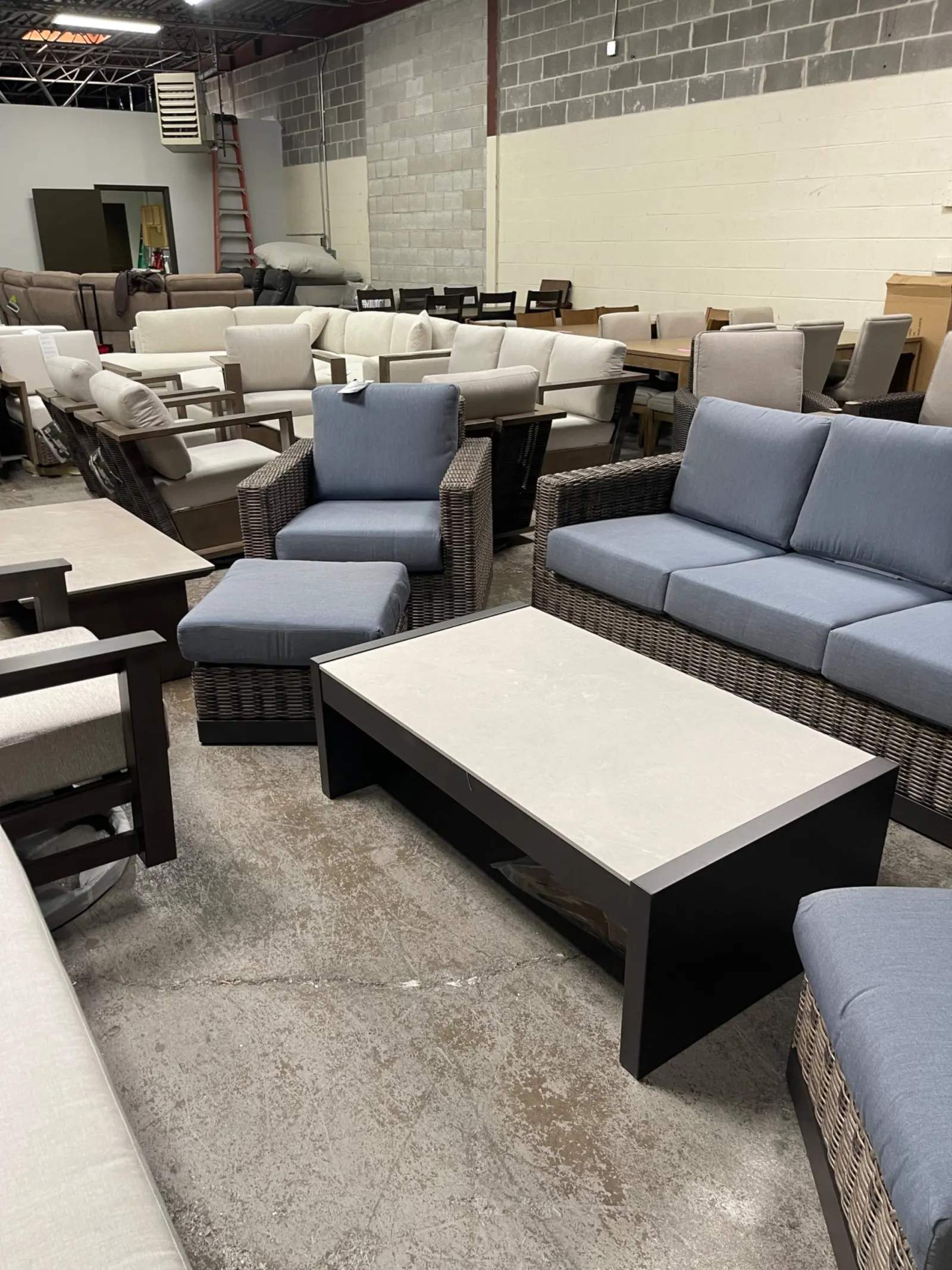 SunVilla Knox 6-piece Outdoor Patio Seating Set - Image 5