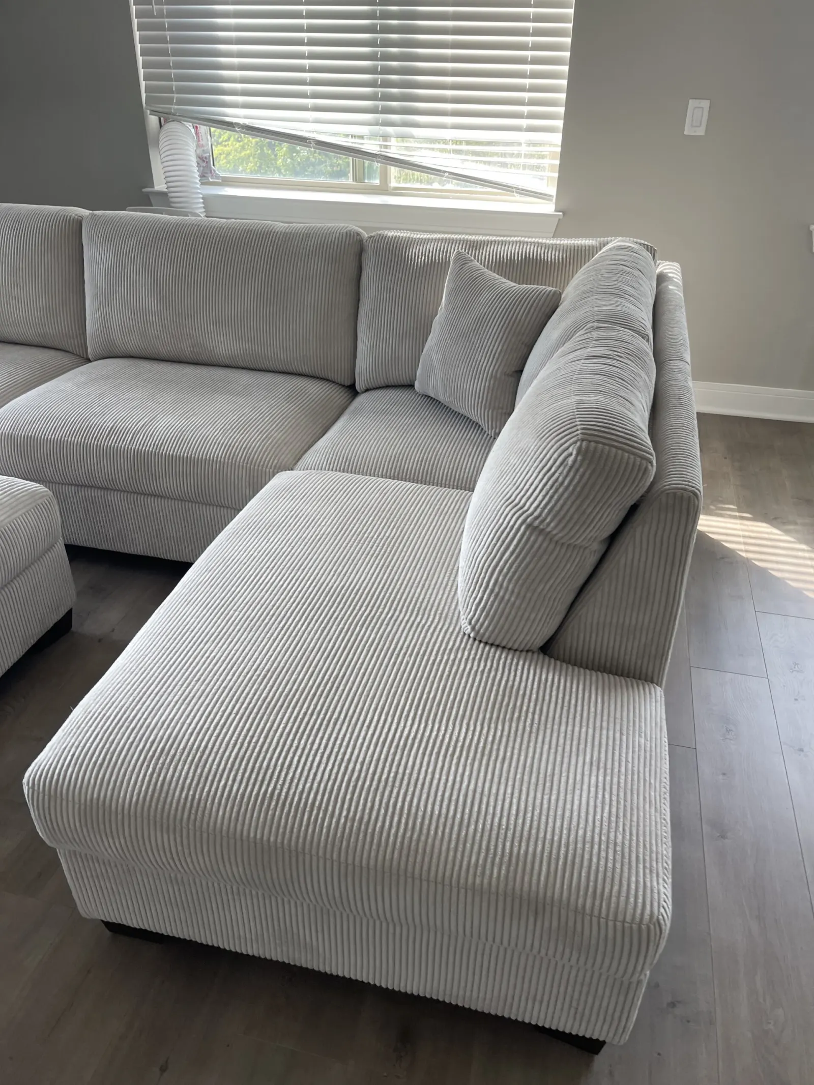 Thomasville Artesia Corduroy Fabric Sectional With Ottoman Cream - Image 2