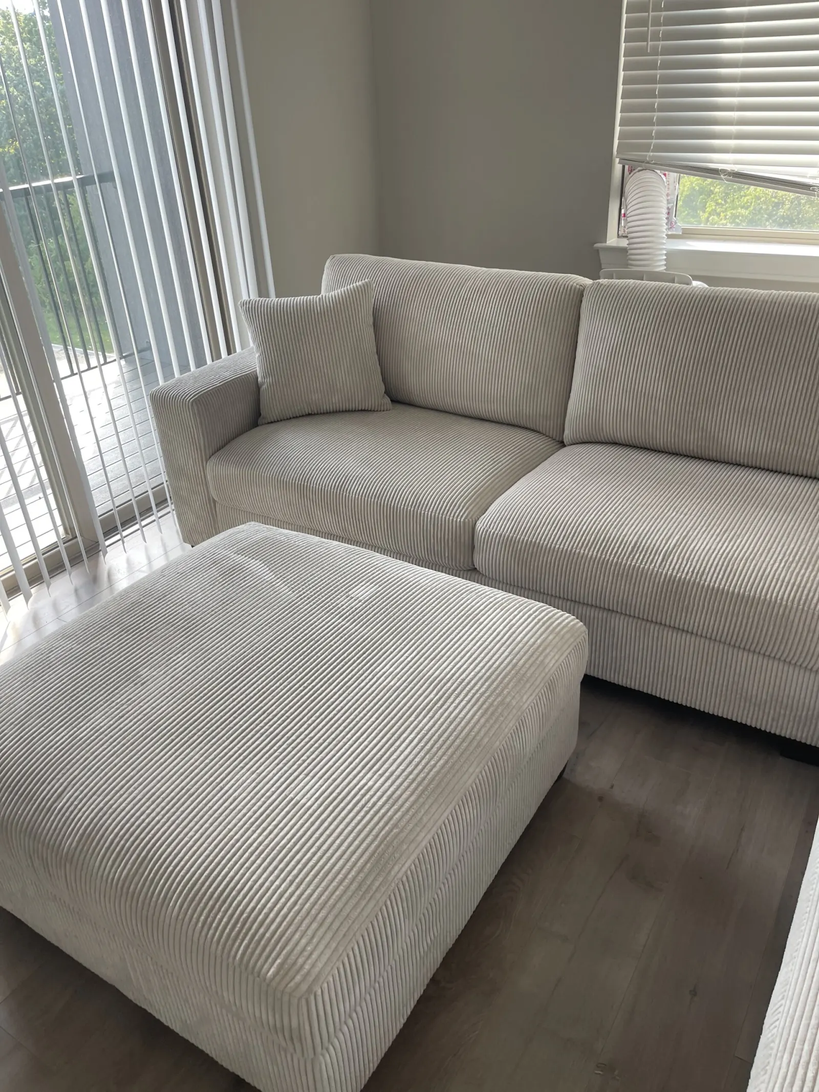 Thomasville Artesia Corduroy Fabric Sectional With Ottoman Cream - Image 3