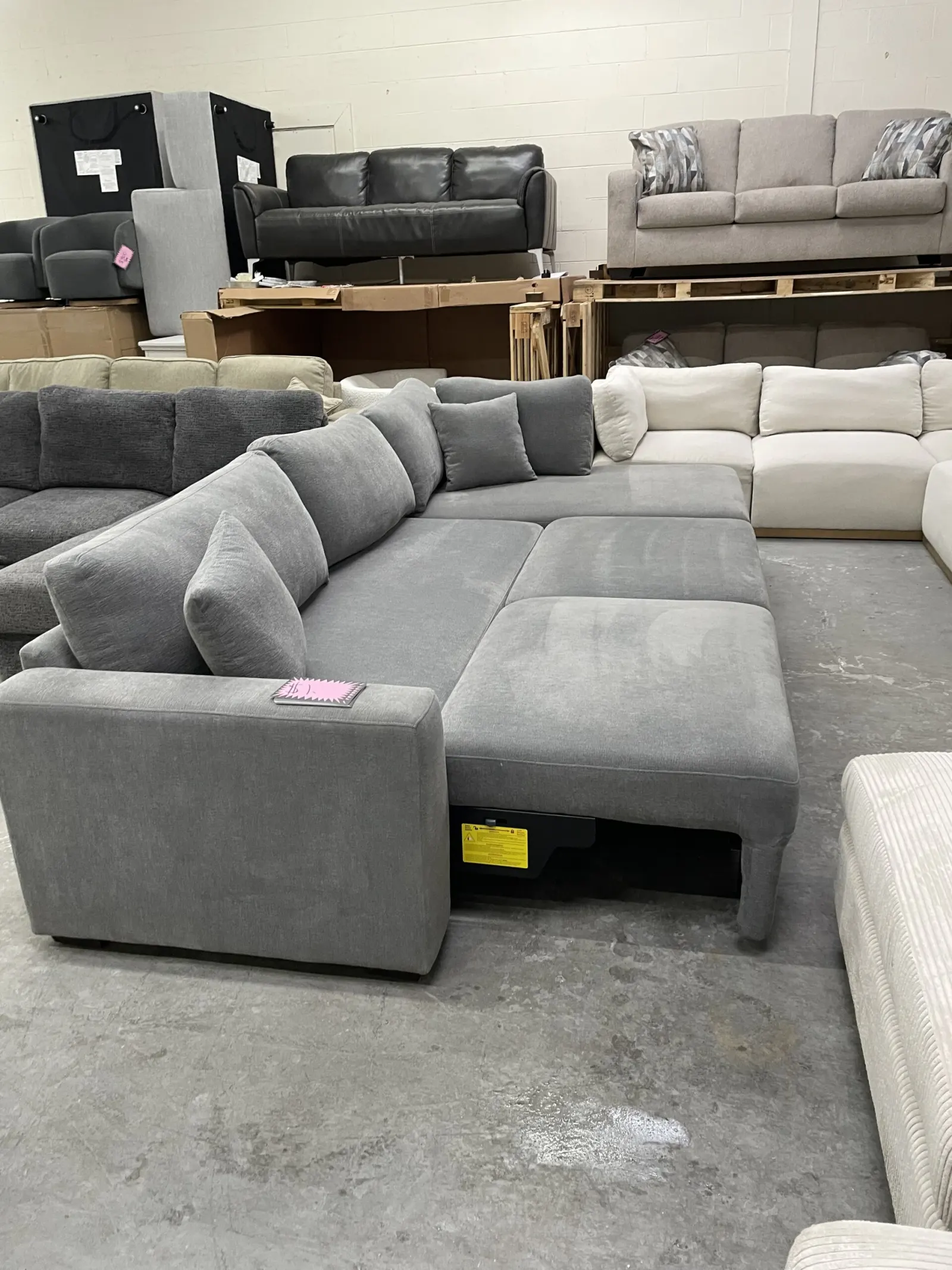 Thomasville Camlin Convertible Sleeper Sectional With Chaise Gray - Image 4