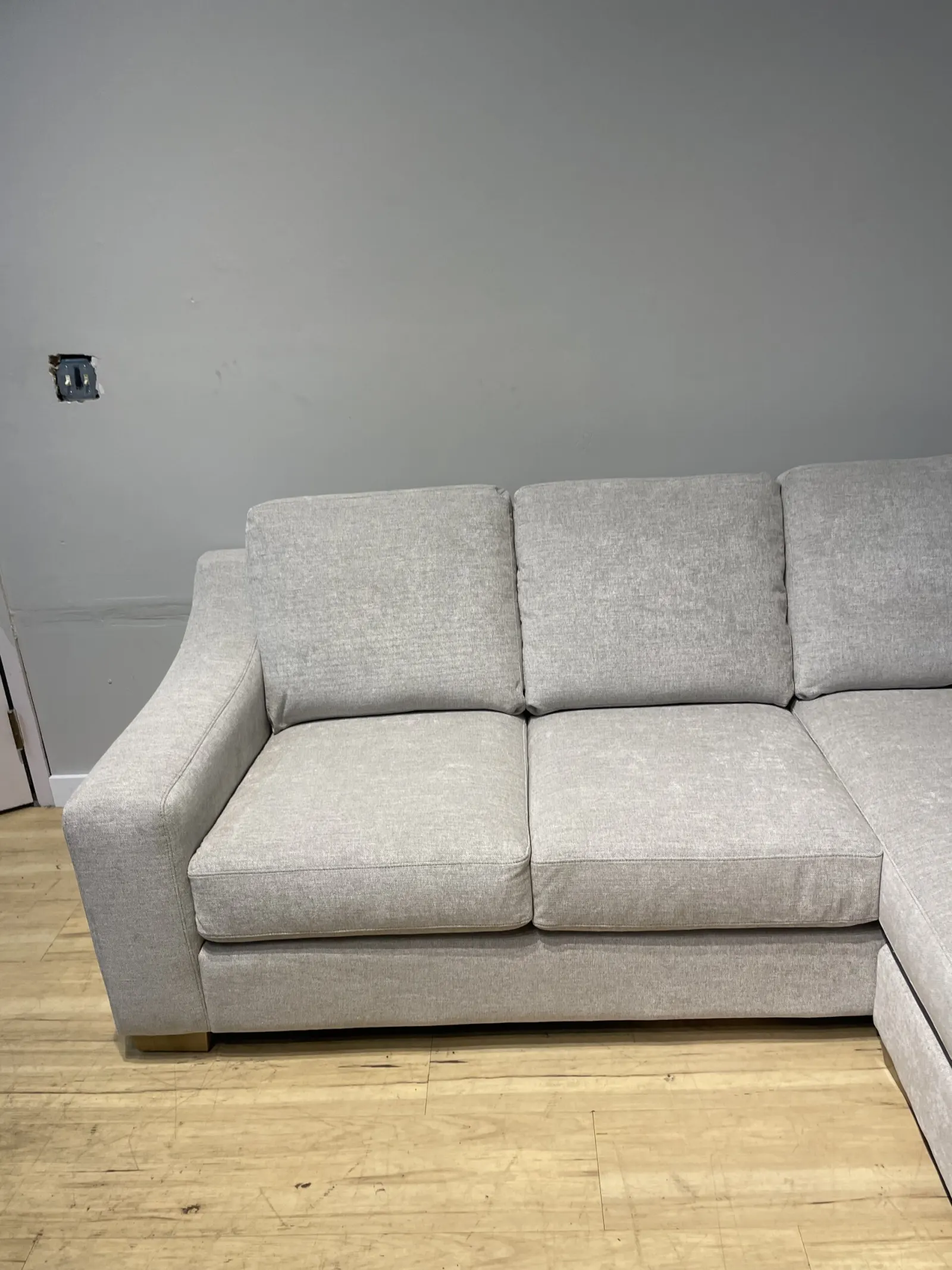 Thomasville Dillard Sofa With Reversible Chaise - Image 2