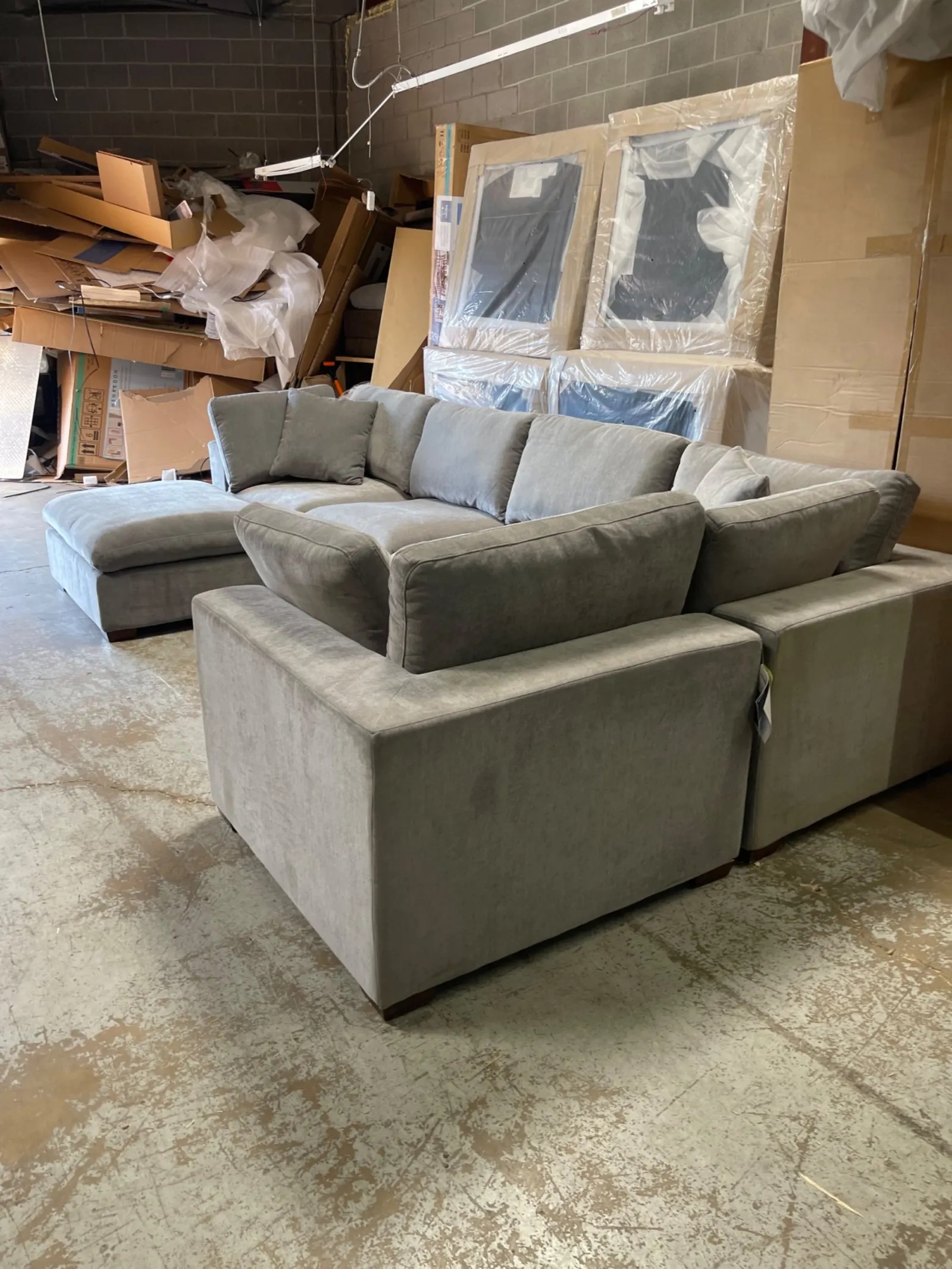 Thomasville Lowell 6-piece Fabric Modular Sectional, Dark Gray - Image 3