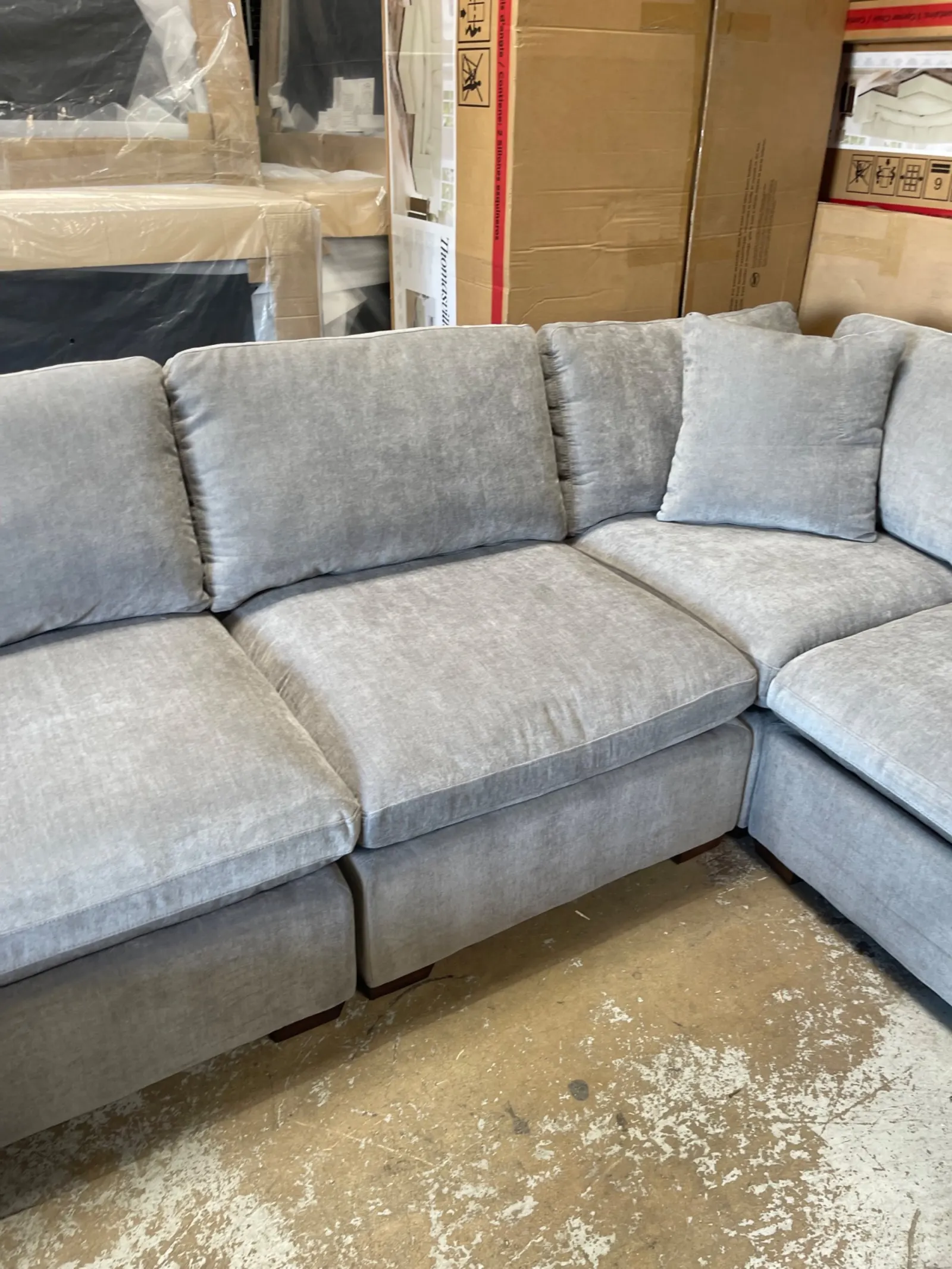 Thomasville Lowell 6-piece Fabric Modular Sectional, Dark Gray - Image 7