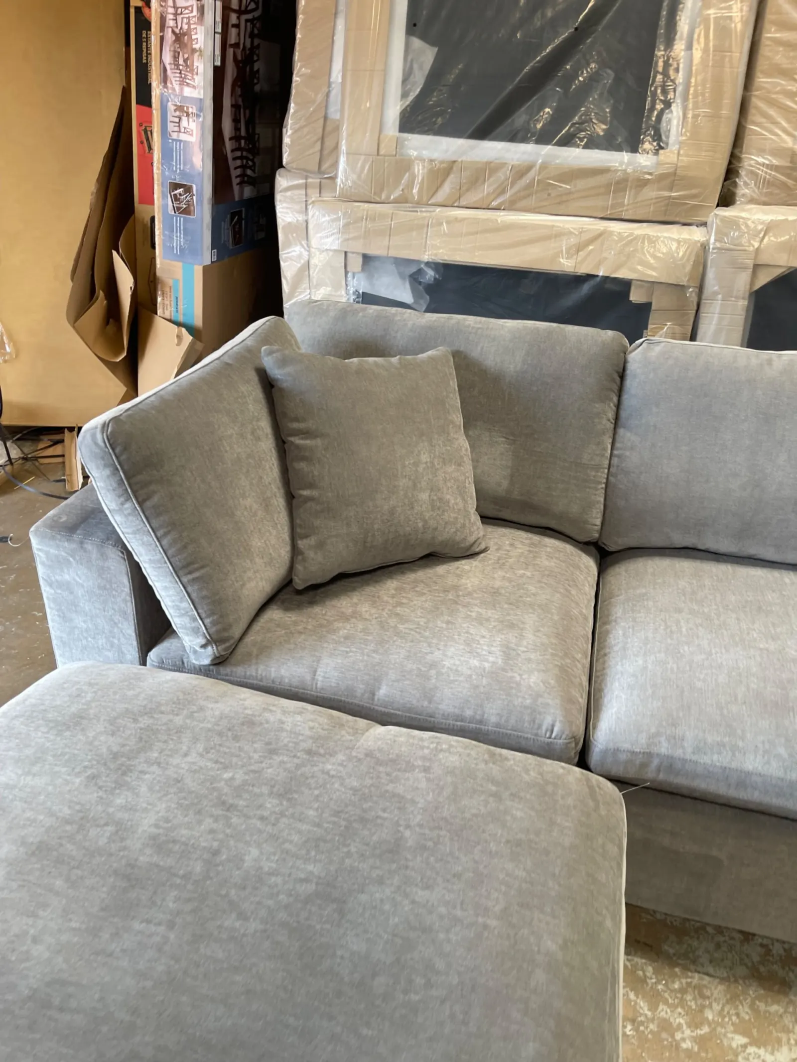 Thomasville Lowell 6-piece Fabric Modular Sectional, Dark Gray - Image 9