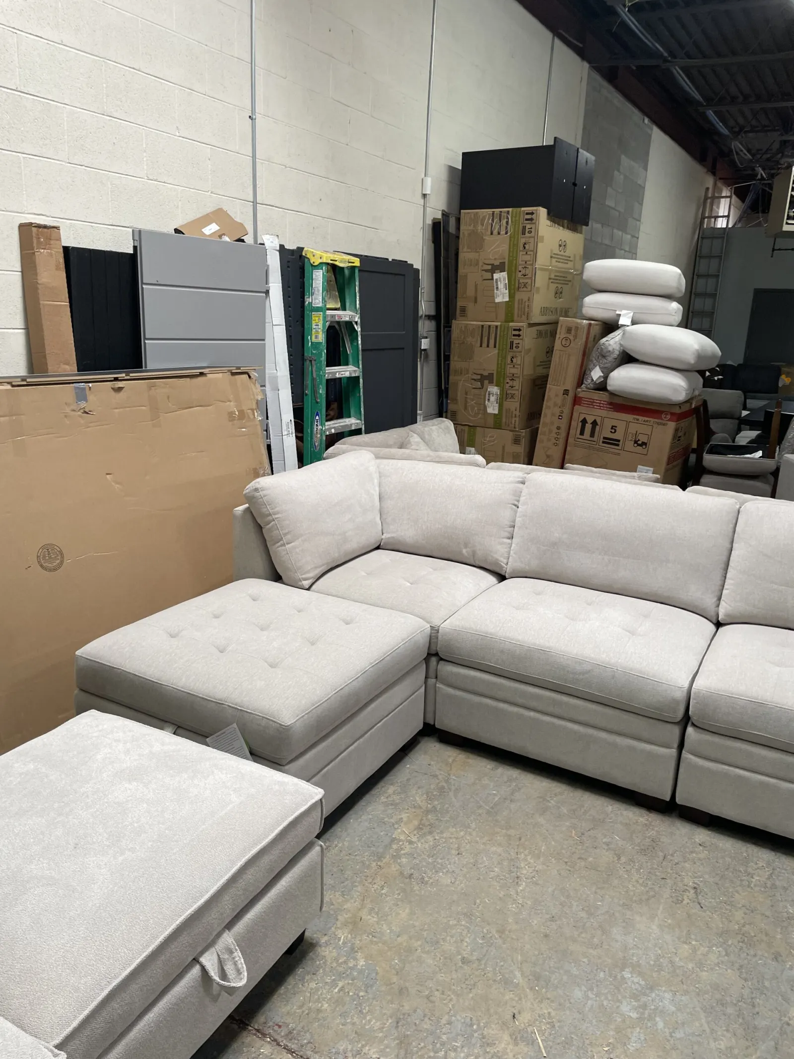 Thomasville Tisdale 6 Piece Fabric Modular Sectional With Storage Ottoman Beige - Image 5