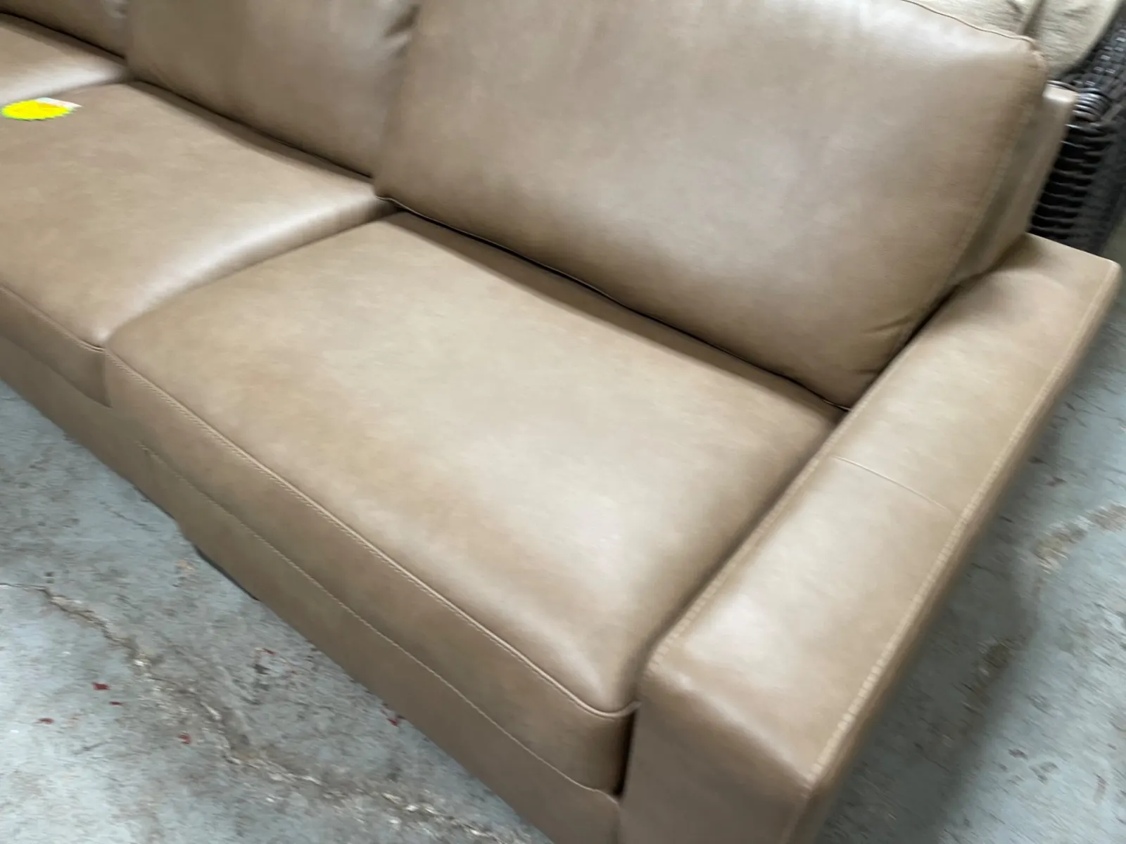 Veronella 3-Piece Sectional With Chaise - Image 2