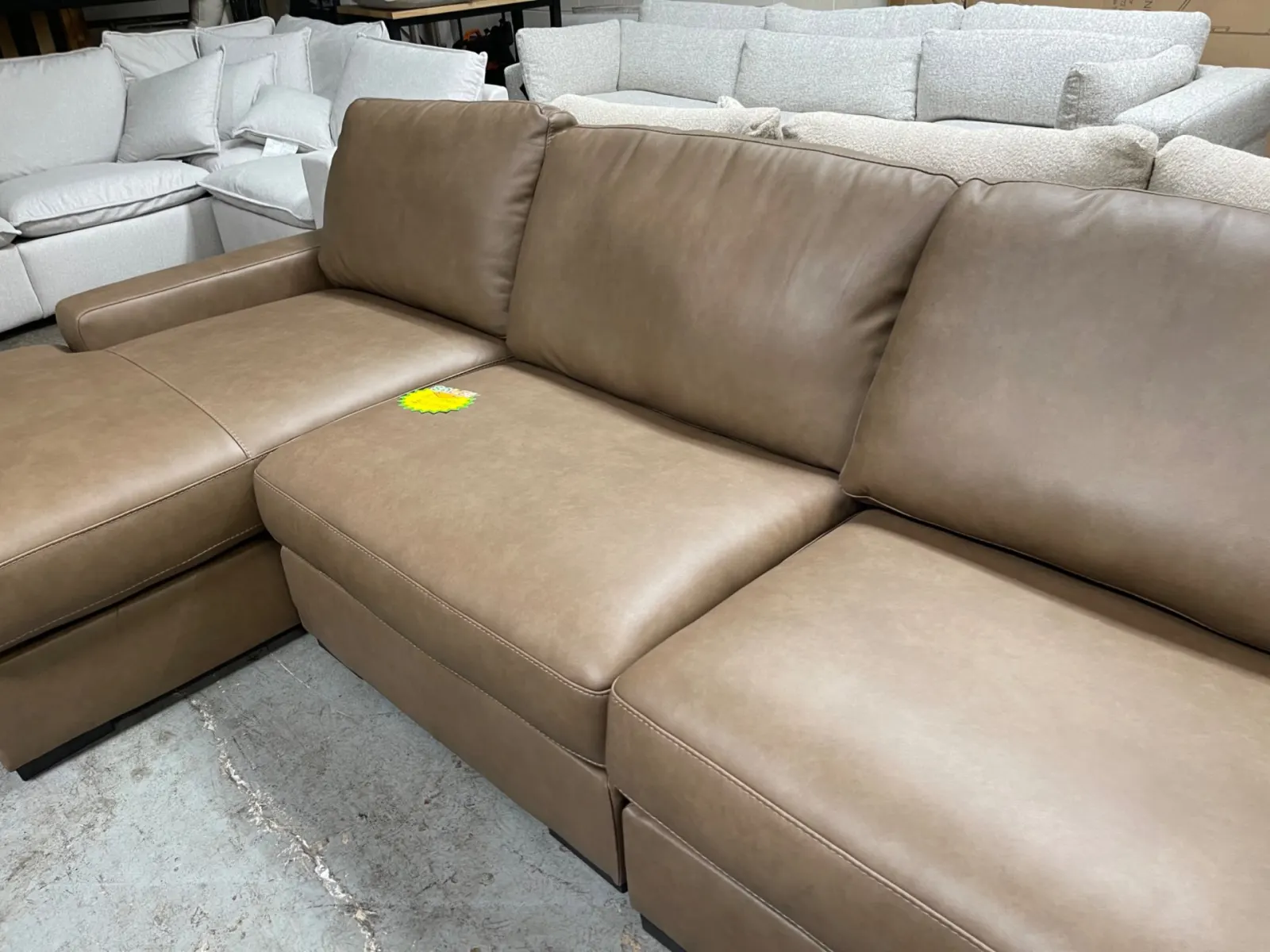 Veronella 3-Piece Sectional With Chaise - Image 3