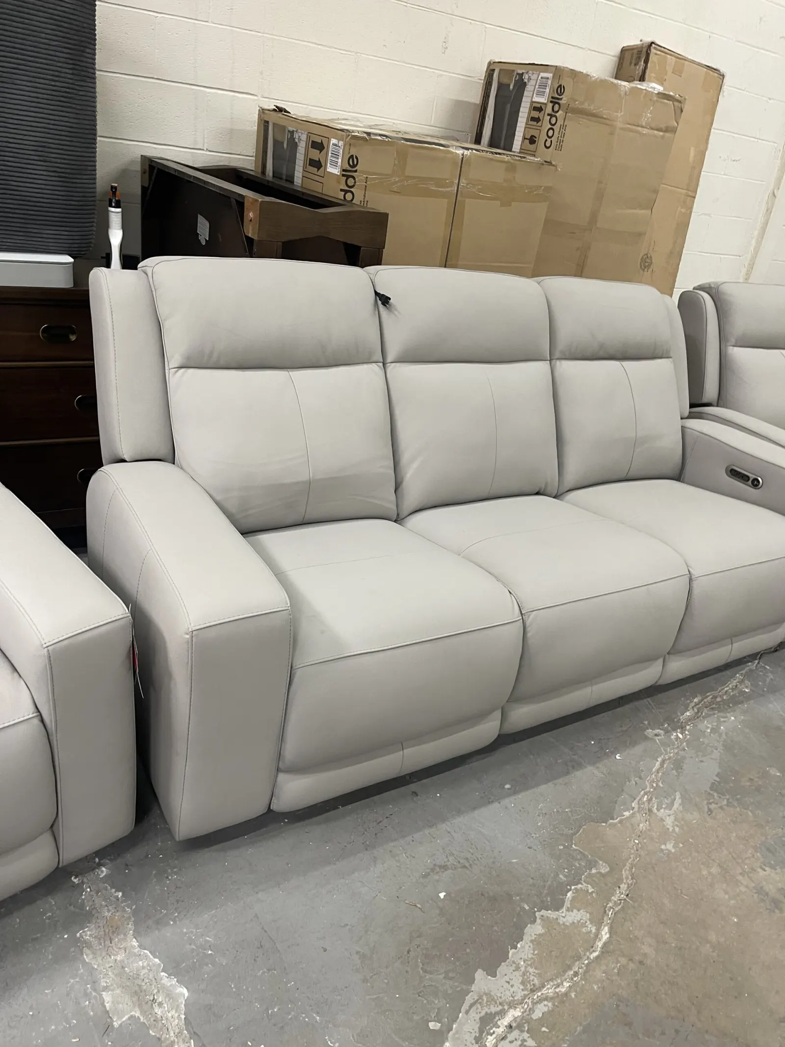 Wren Leather Power Reclining Sofa - Image 3